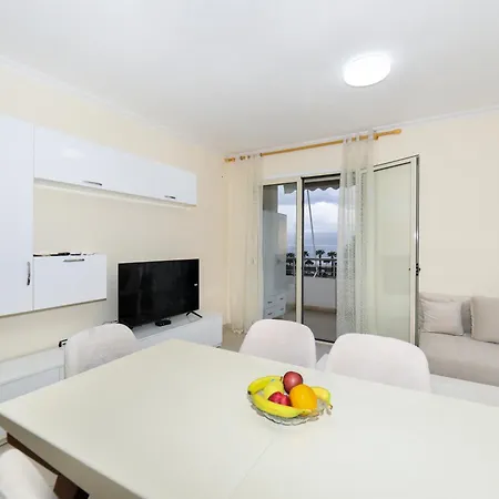 Apartment C'est La Sea Vlore